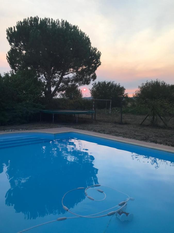 Gite De Fontjalabert En Campagne Tout Confort Lisle-sur-Tarn Exteriér fotografie
